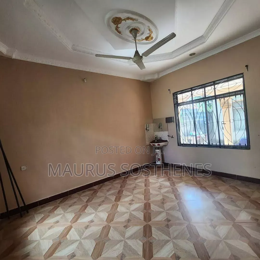 3bdrm House in Kivule Shule, Kitunda for sale