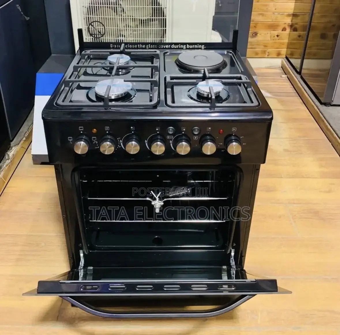 Skywood Cooker – 3 Gas + 1 Electric Plate