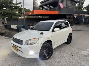 Toyota RAV4 1.8 2007 White
