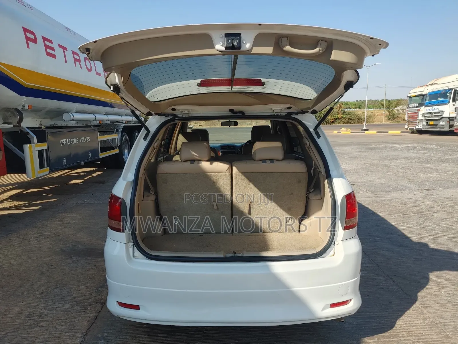 Toyota Ipsum 2005 White