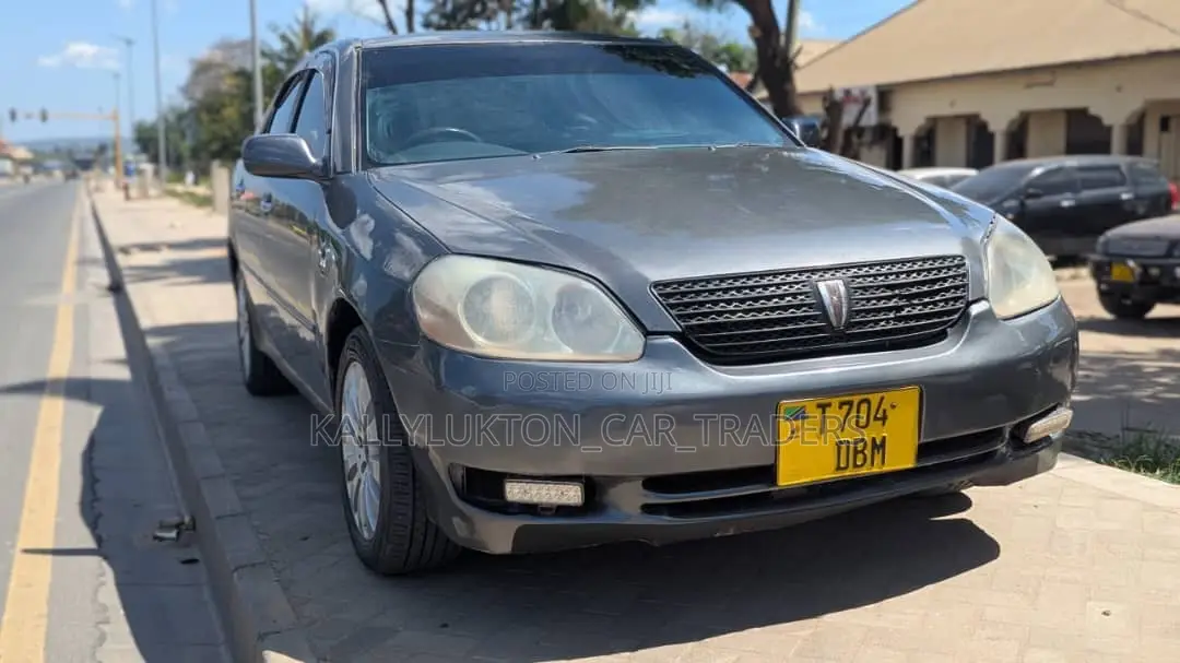 Toyota Mark II 2004 Gray