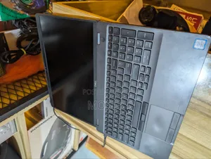 Laptop Dell Latitude 5500 16GB Intel Core i5 SSD 256GB