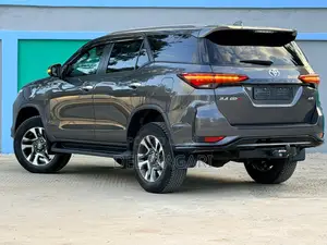 Toyota Fortuner 2024 Gray
