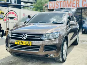 Volkswagen Touareg 2014 Beige