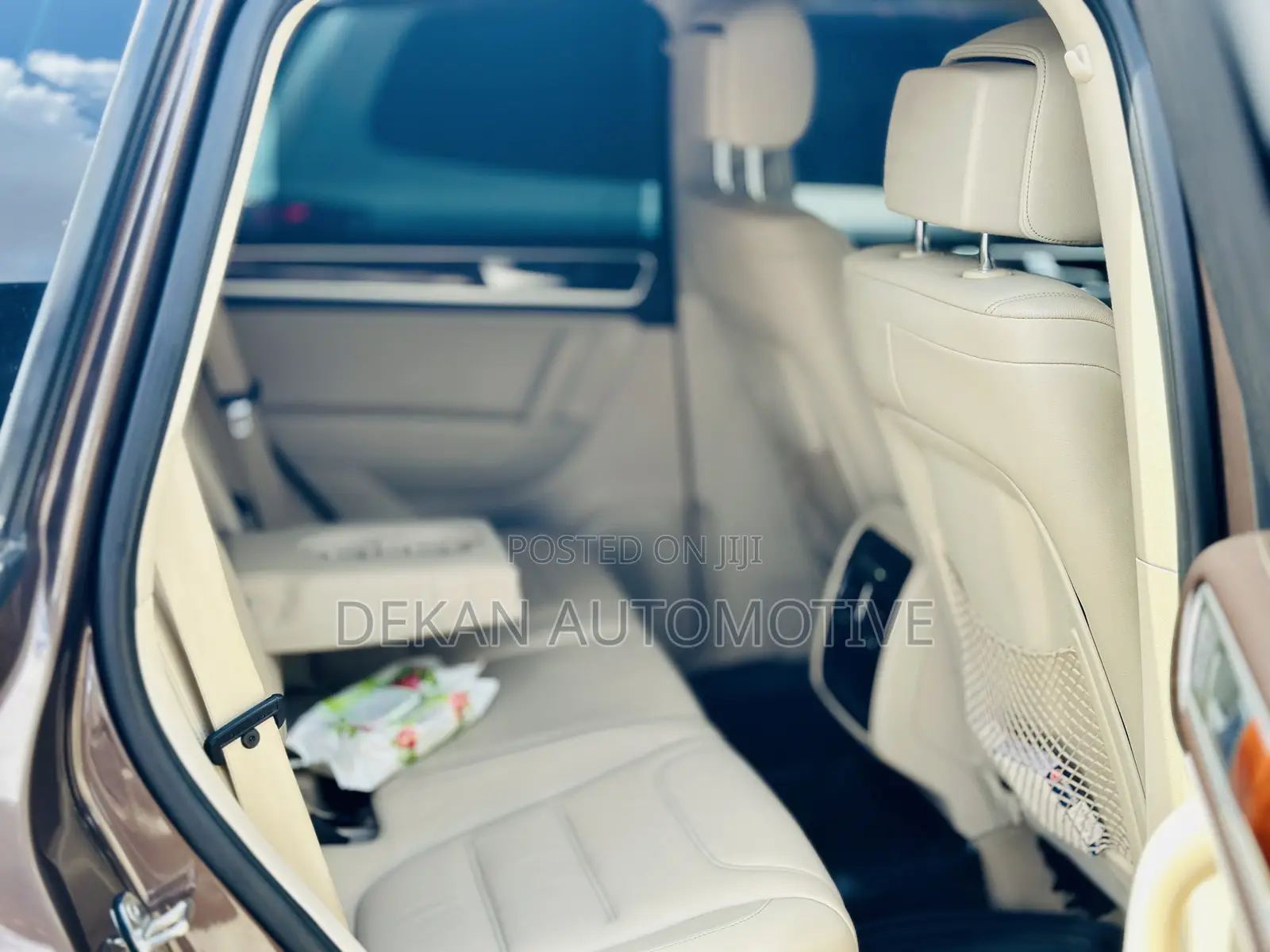 Volkswagen Touareg 2014 Beige