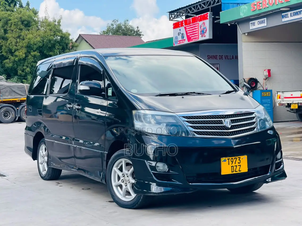 Toyota Alphard 2005 Black