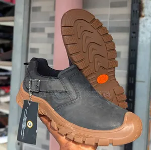 Leather Men's Shoes /Viatu Vya Kiume