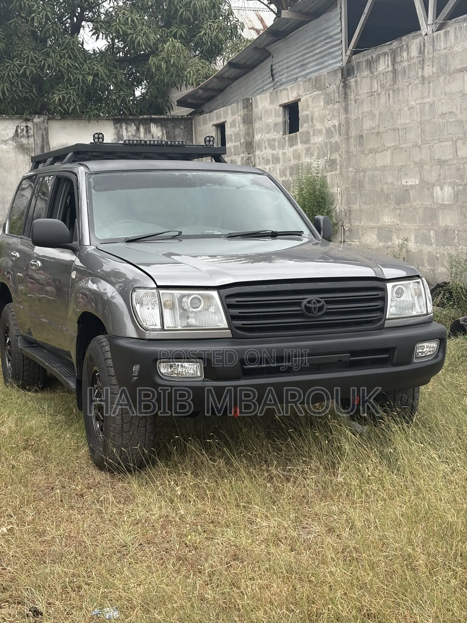 Toyota Land Cruiser HDJ 100 2002 Black