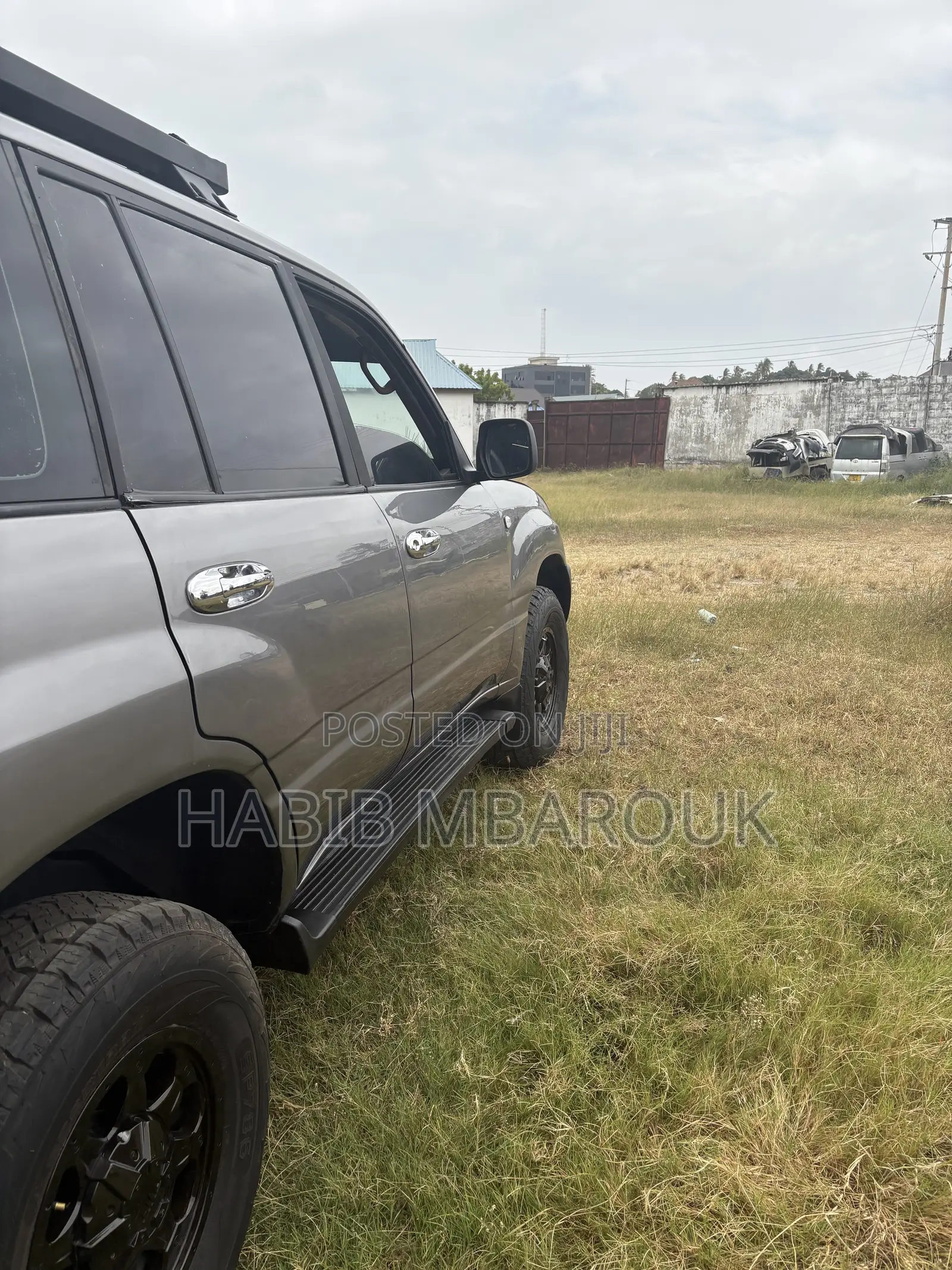 Toyota Land Cruiser HDJ 100 2002 Black