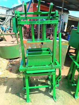 Vibrated Block Machine
