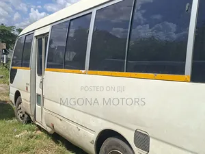 Toyota Coaster 2006 White