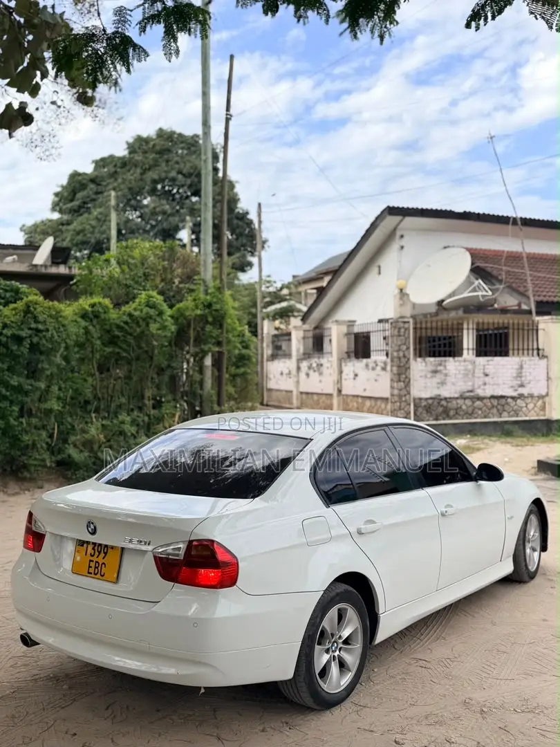 BMW 3 Series 2010 White