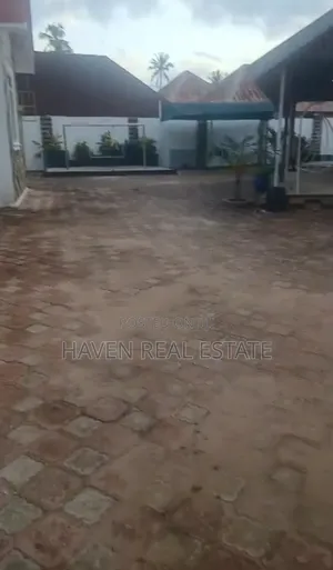 4bdrm House in Mjini for rent