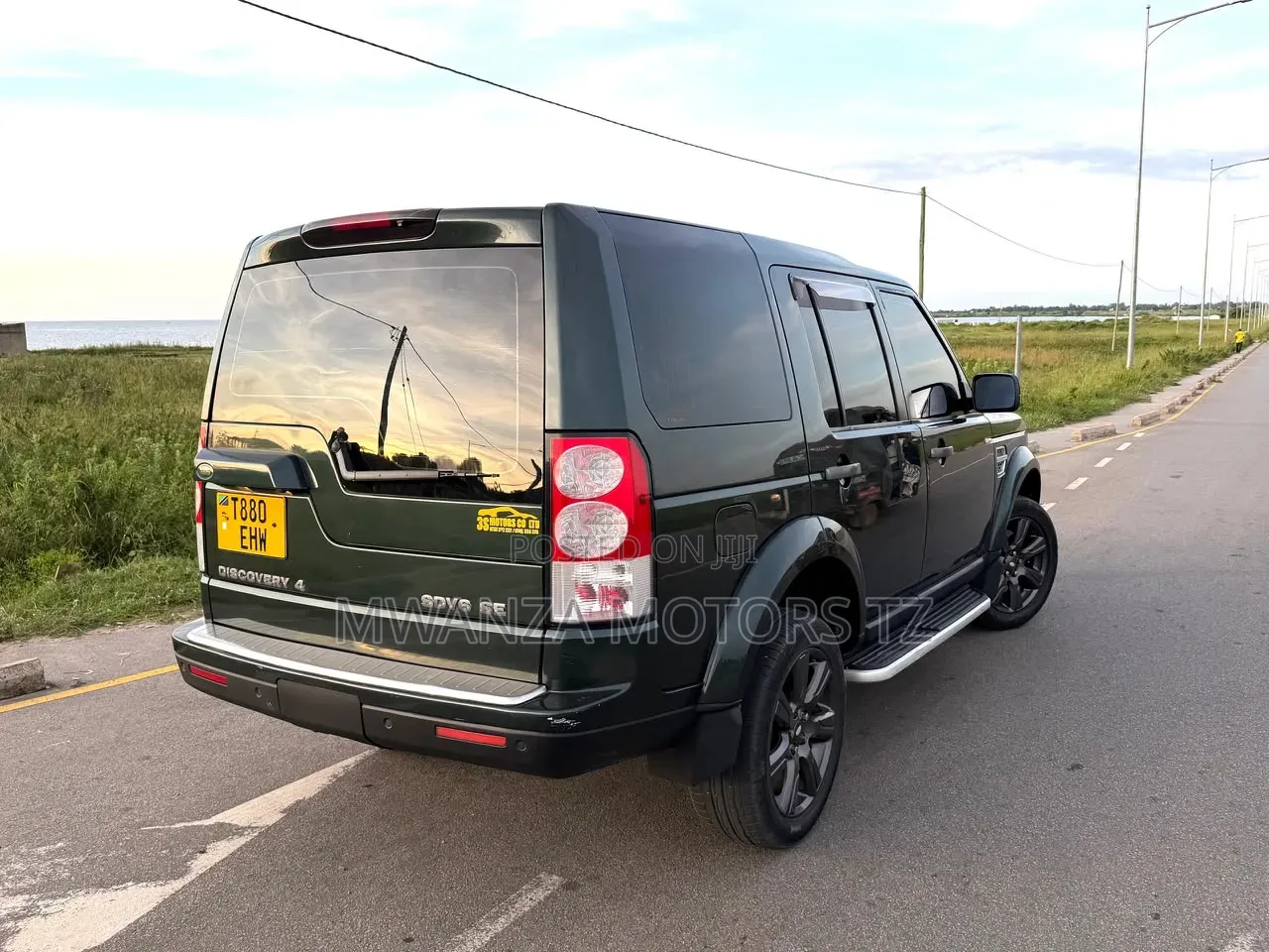 Land Rover Discovery 2012 Gray