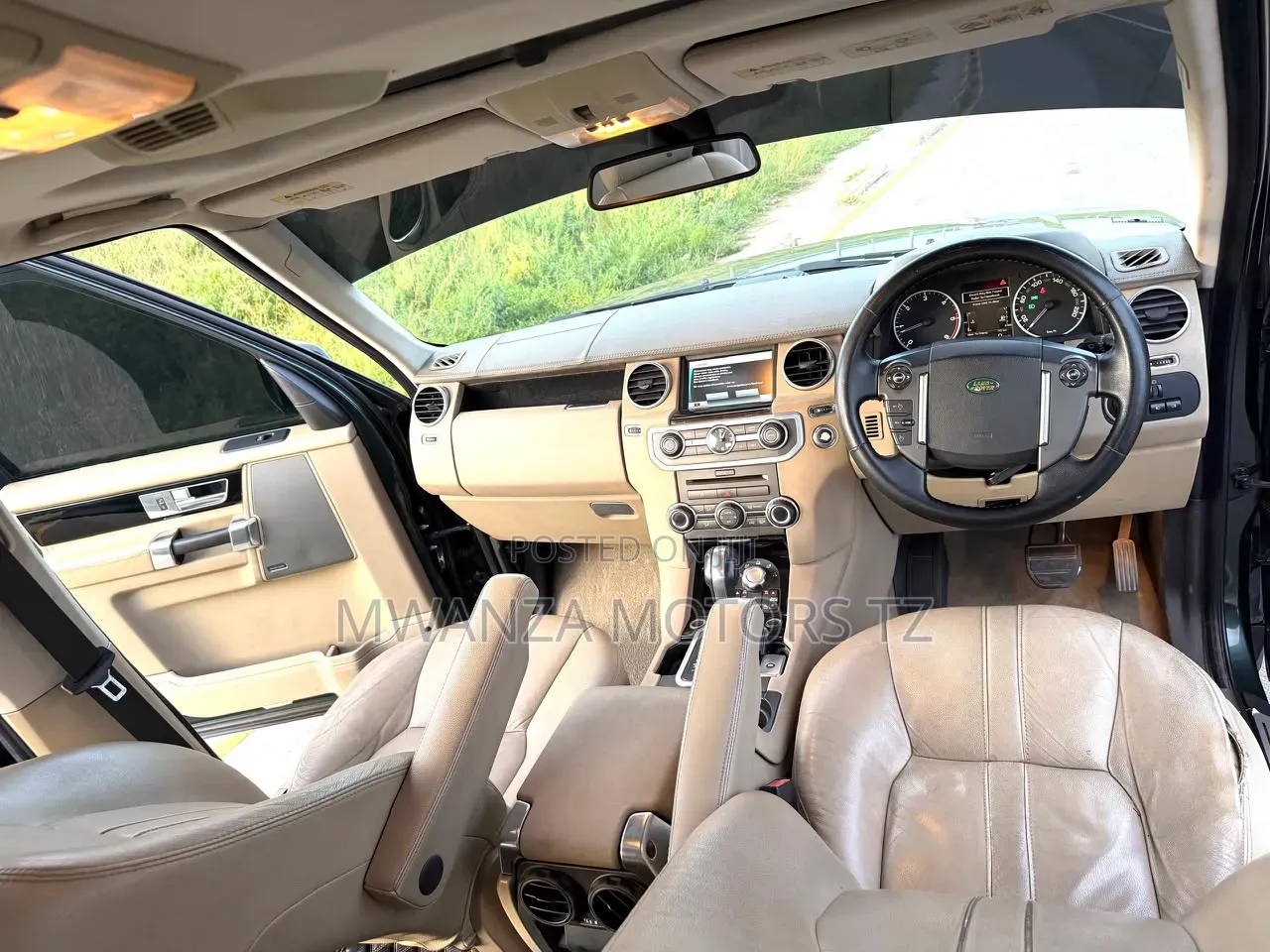 Land Rover Discovery 2012 Gray