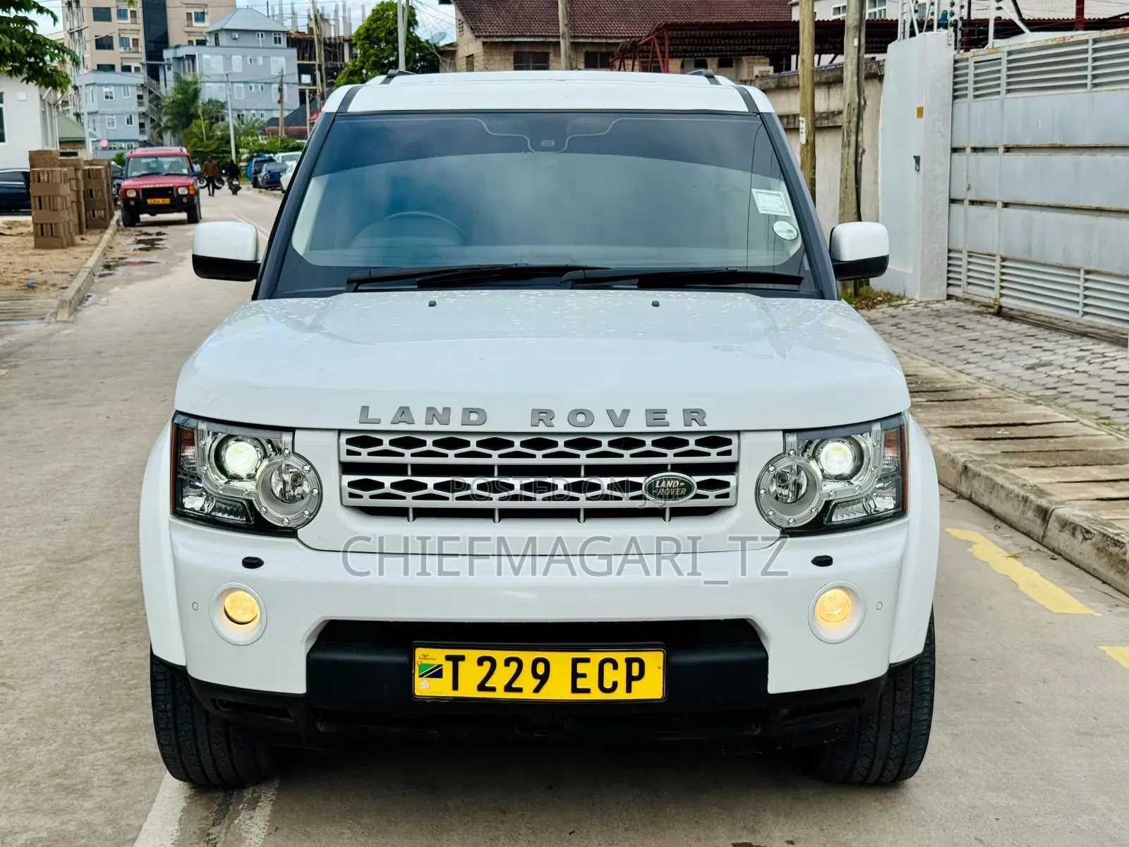 Land Rover Discovery 2013 Pearl