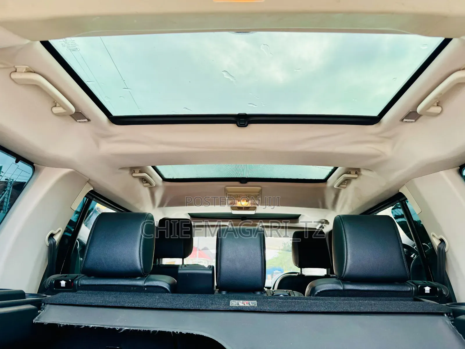 Land Rover Discovery 2013 Pearl