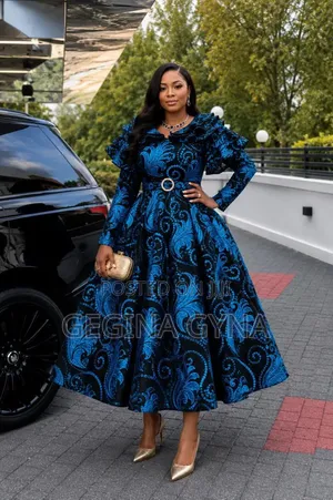 Elegant Dress Available Karibuni Sanaa