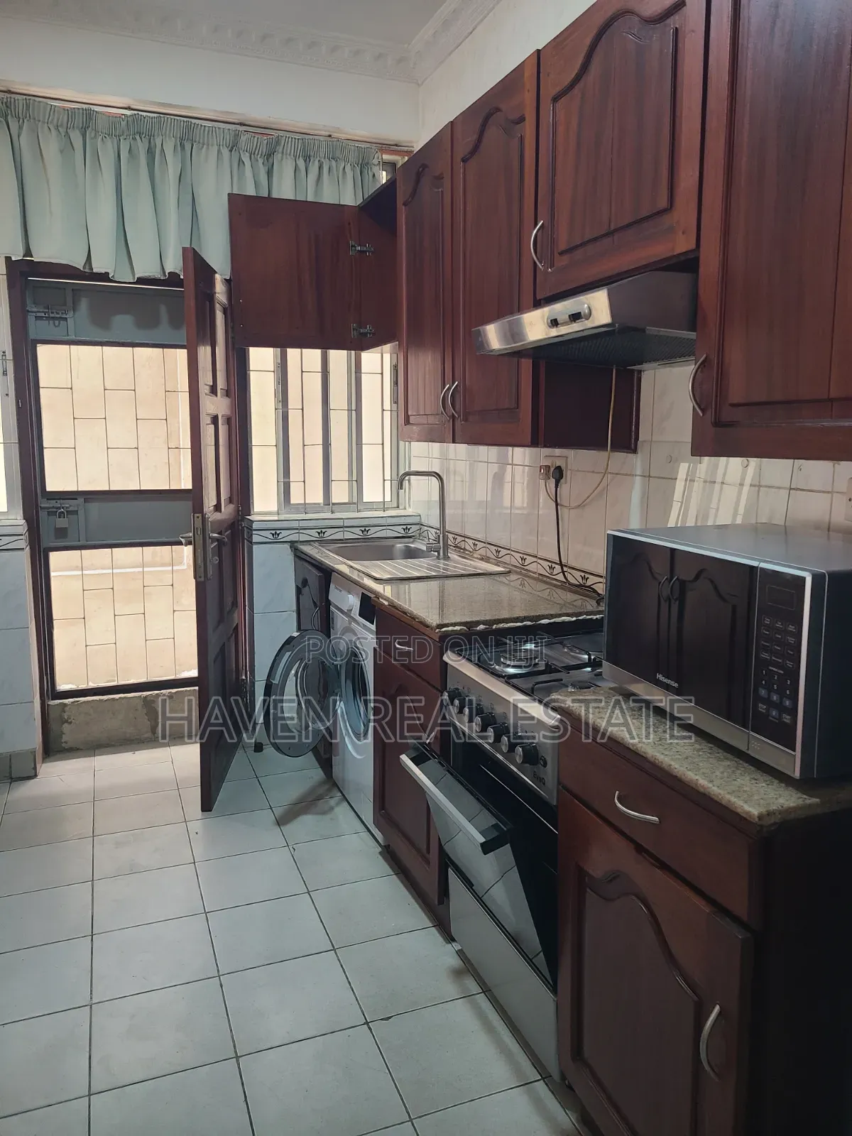 Furnished 2bdrm Apartment in Msasani for rent