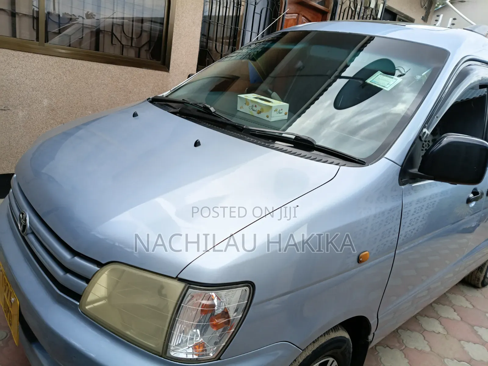 Toyota Noah 2001 Silver