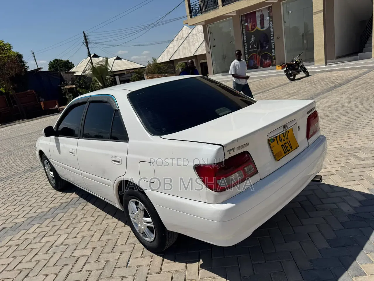 Toyota Carina 1999 White