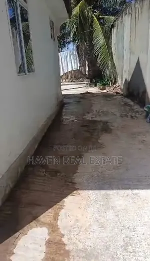4bdrm House in Mjini for rent