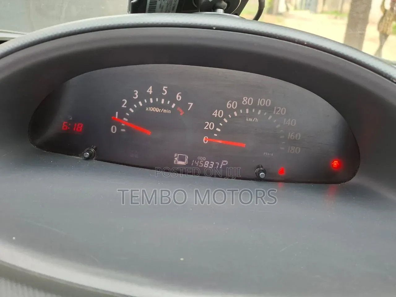 Toyota Sienta 2004 Silver
