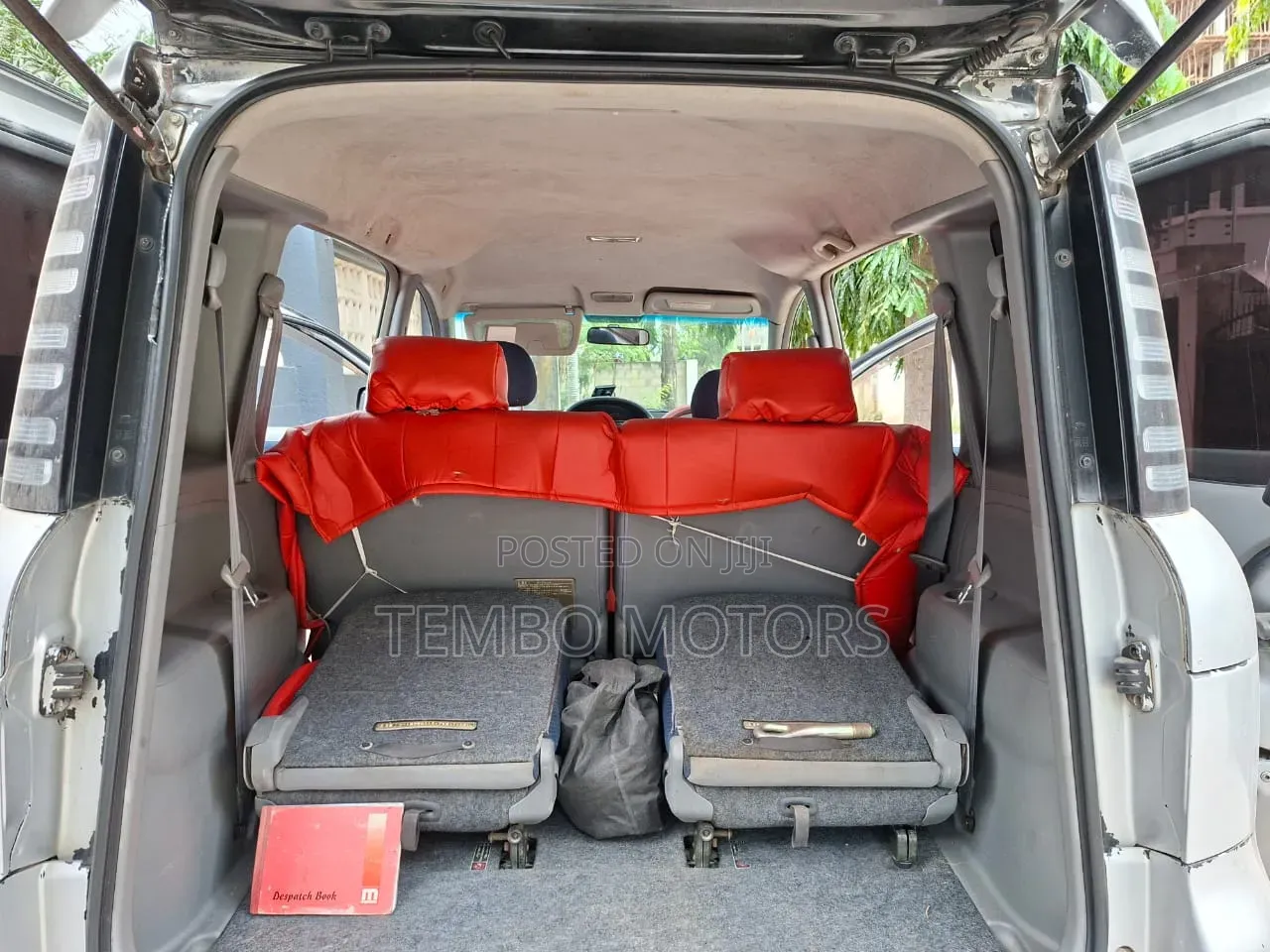 Toyota Sienta 2004 Silver