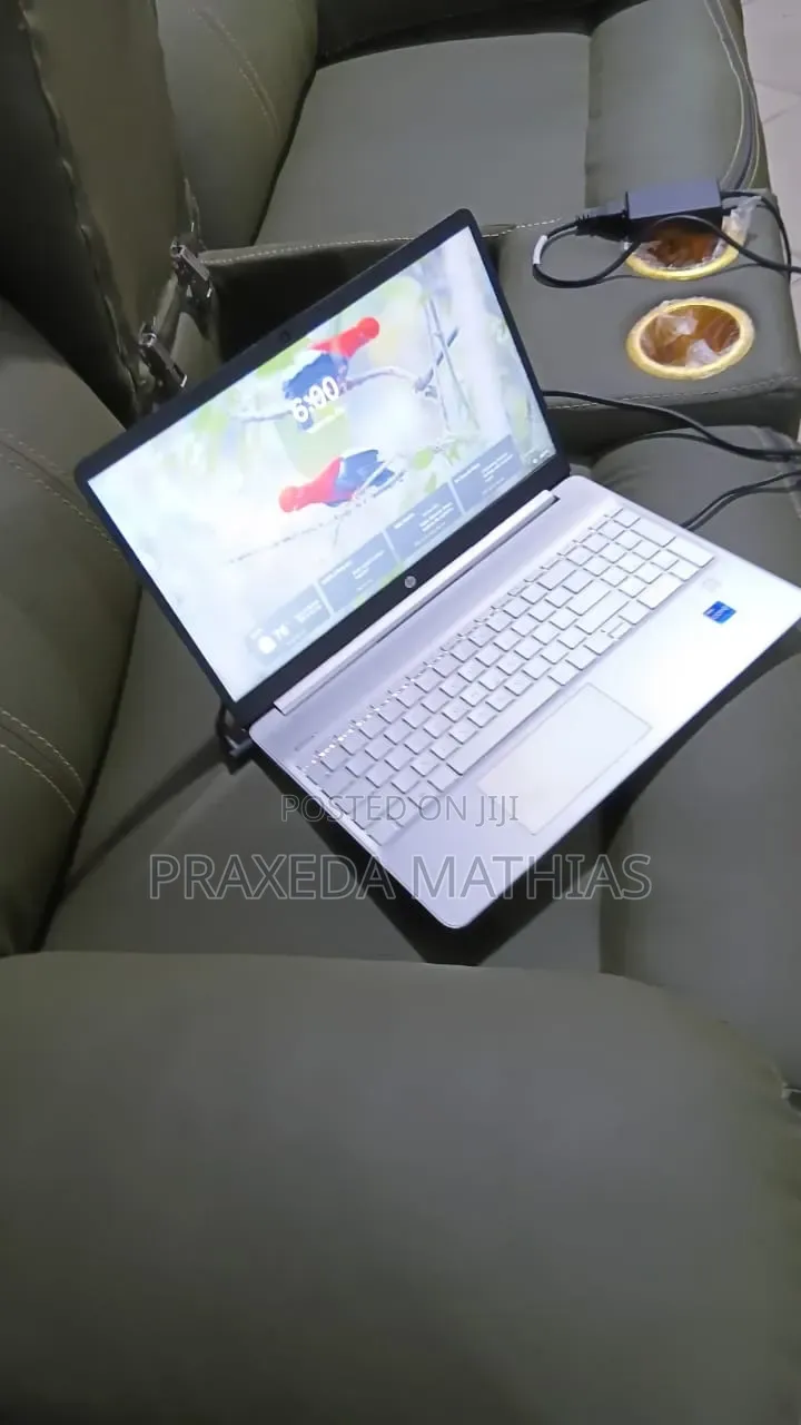 Laptop HP 250 G8 8GB Intel Core i7 SSD 512GB
