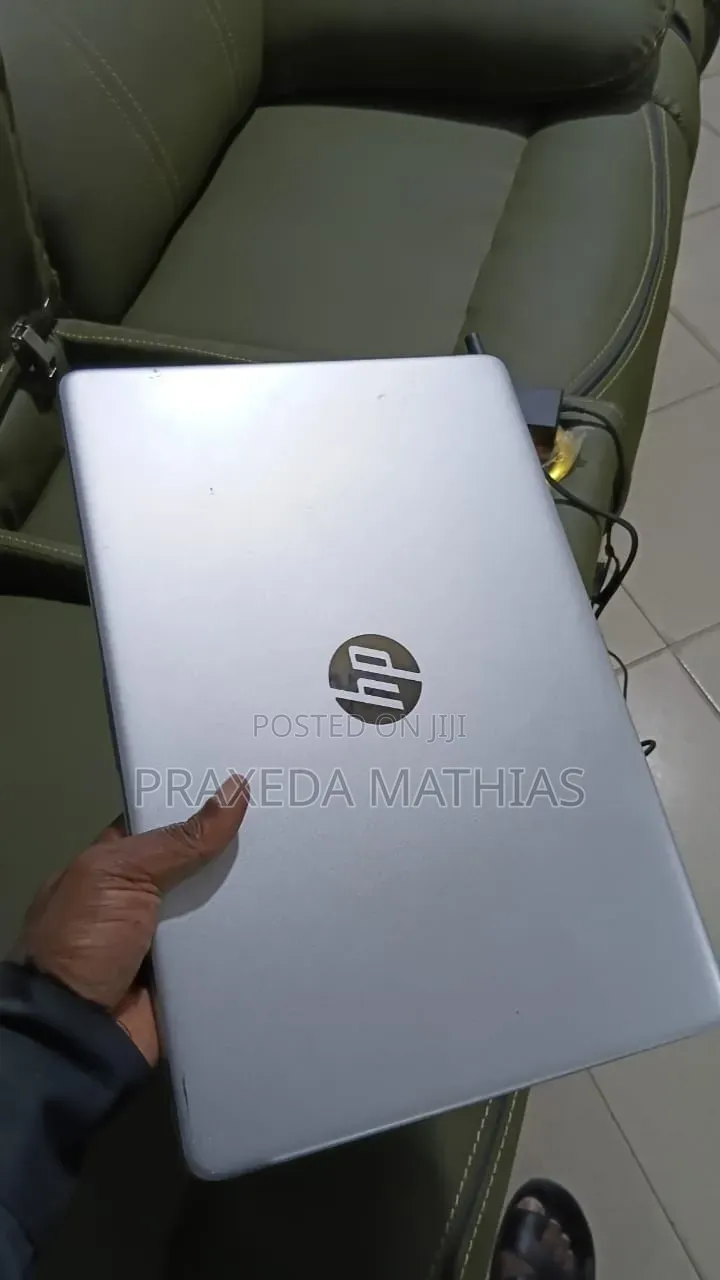 Laptop HP 250 G8 8GB Intel Core i7 SSD 512GB