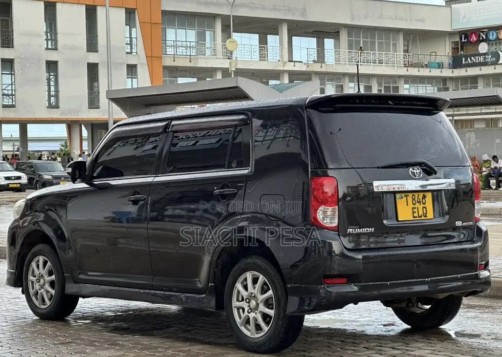 Toyota Rumion 1.5 FWD 2022 Black