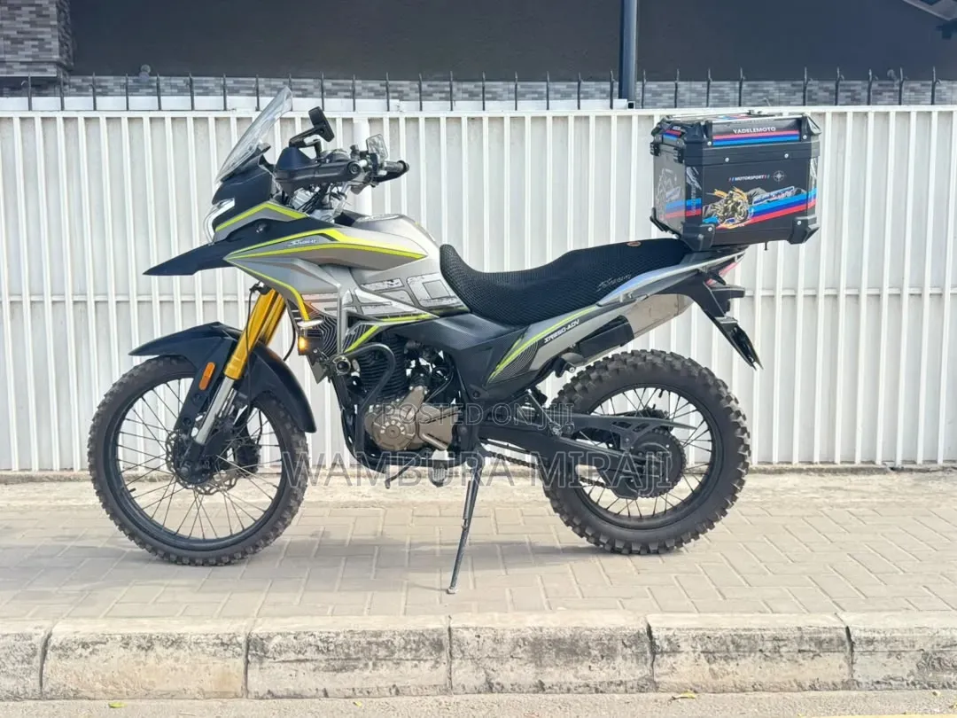 Honda CB 2026 Green