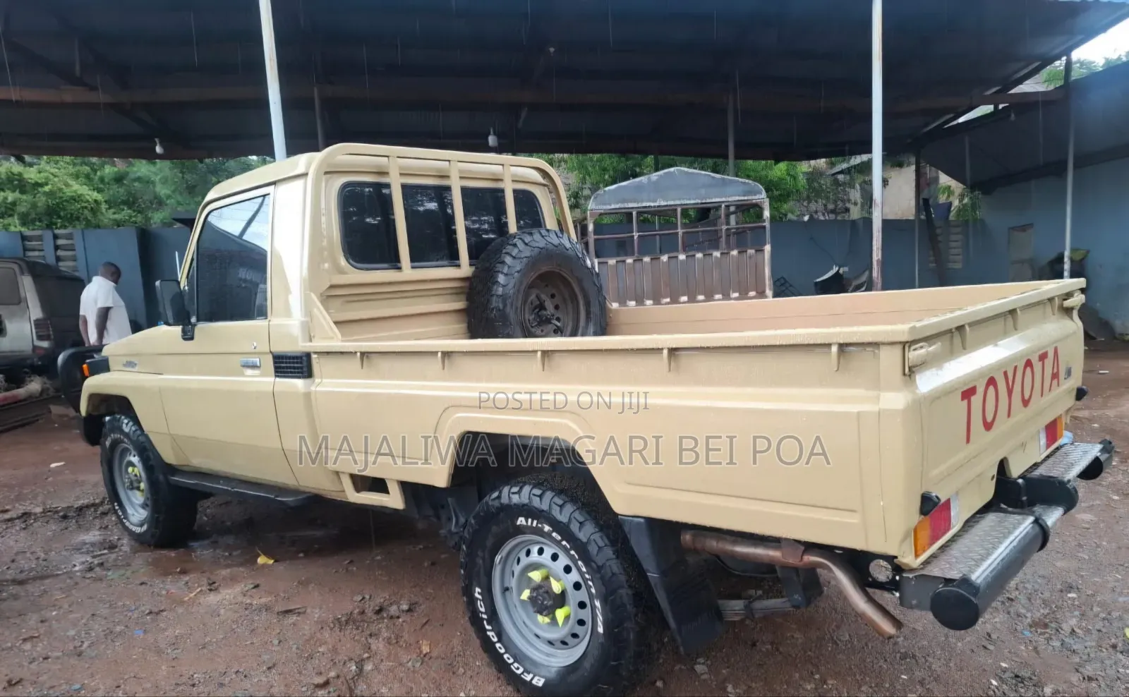 Toyota Land Cruiser 1978 Gold
