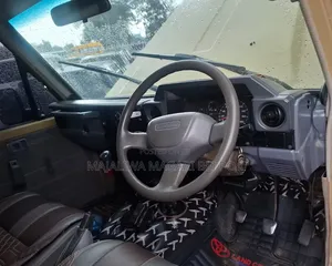 Toyota Land Cruiser 1978 Gold