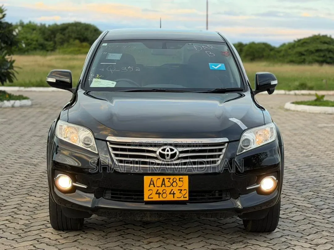 Toyota Vanguard 2016 Black