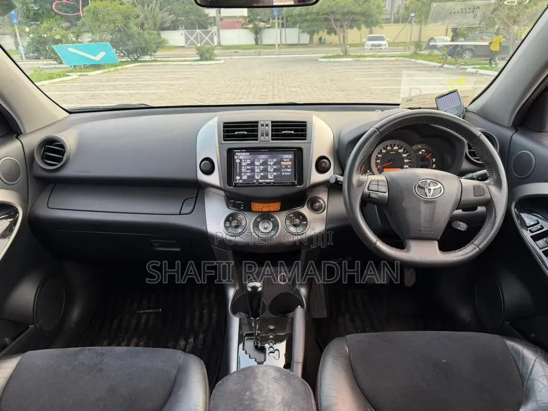 Toyota Vanguard 2016 Black