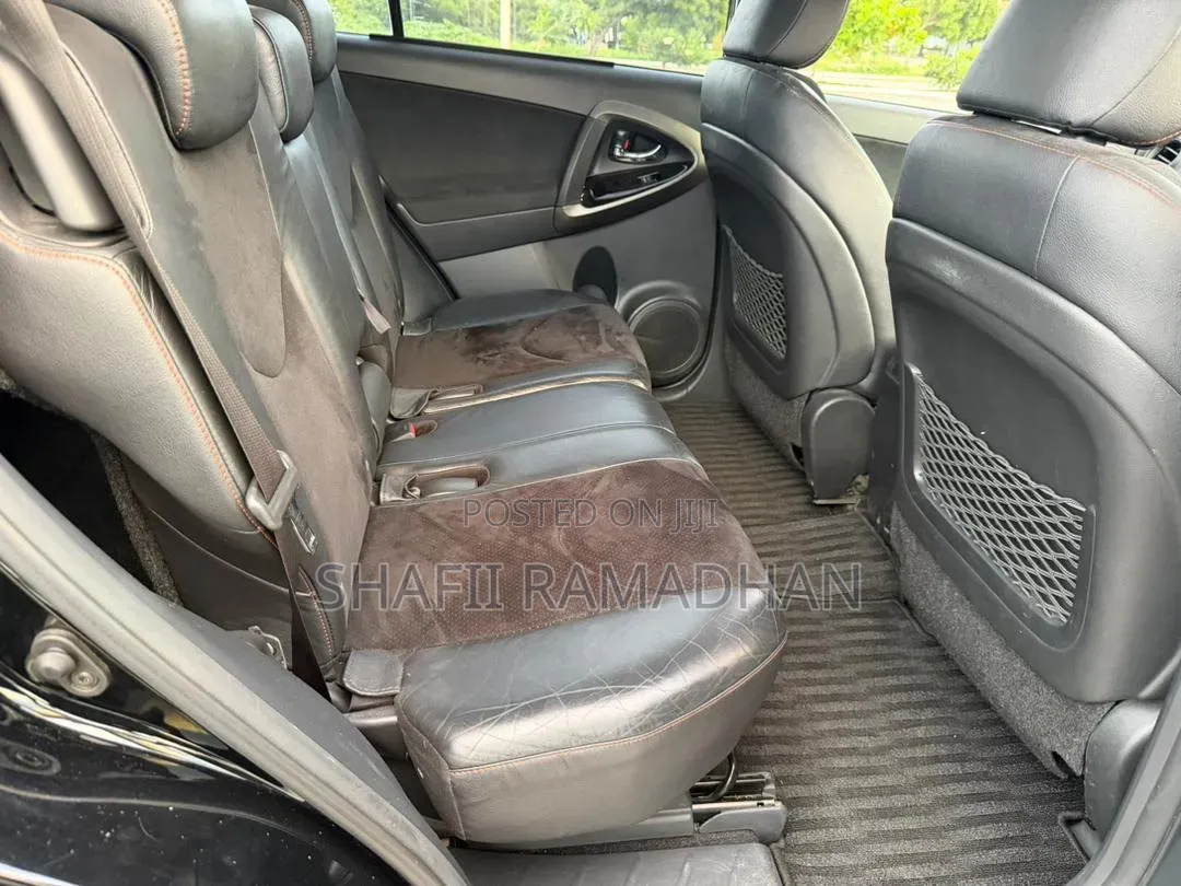 Toyota Vanguard 2016 Black