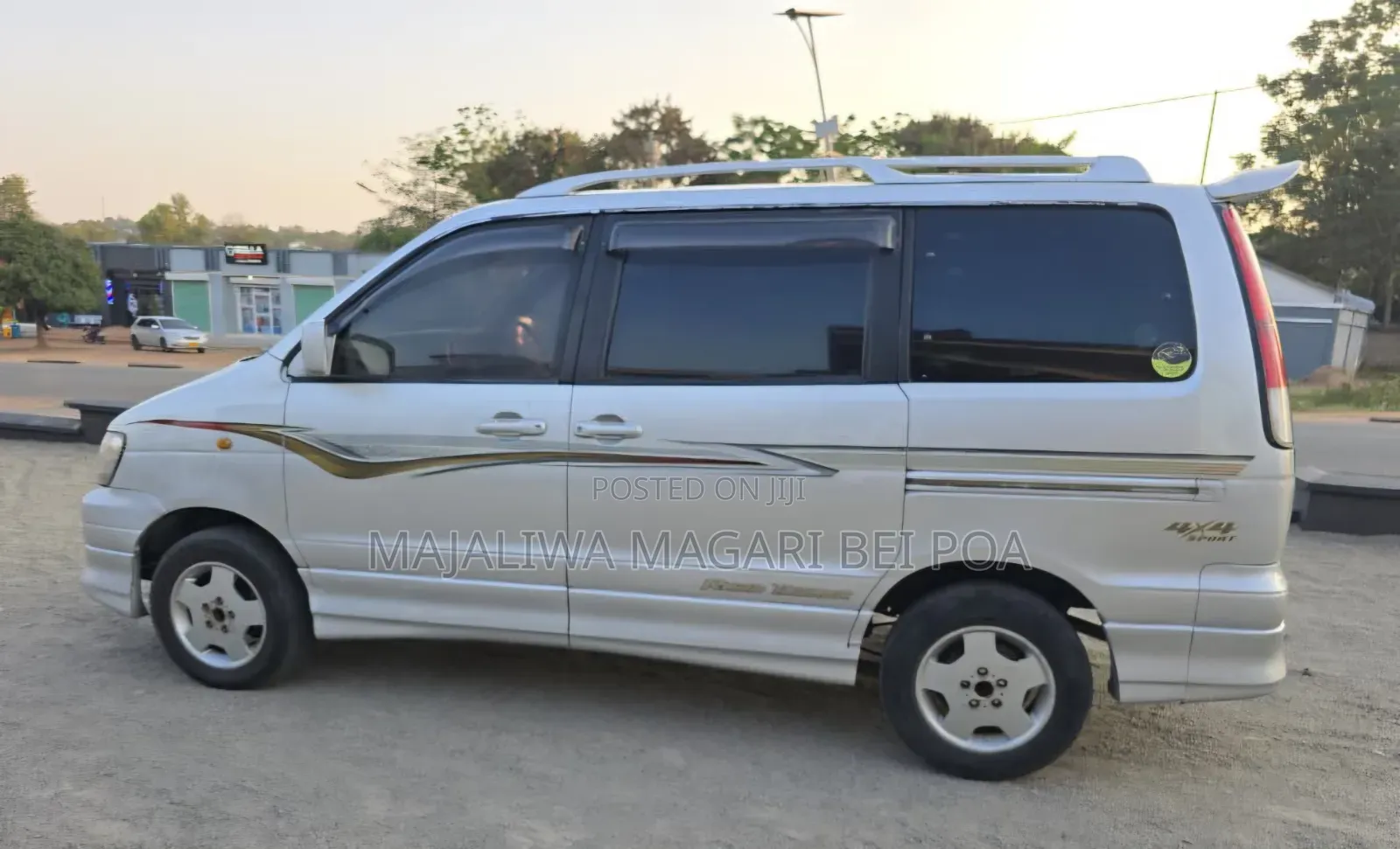 Toyota Noah 2009 Silver