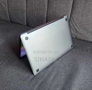Laptop Apple MacBook Pro 2019 16GB Intel Core i5 SSD 512GB