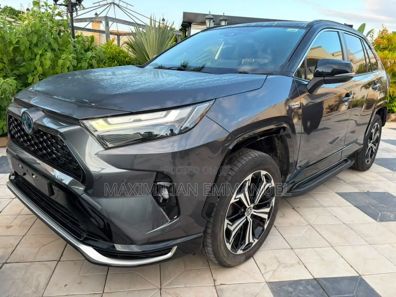 Toyota RAV4 Hybrid 2023 Gray