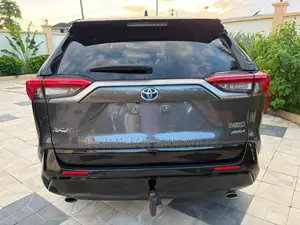 Toyota RAV4 Hybrid 2023 Gray