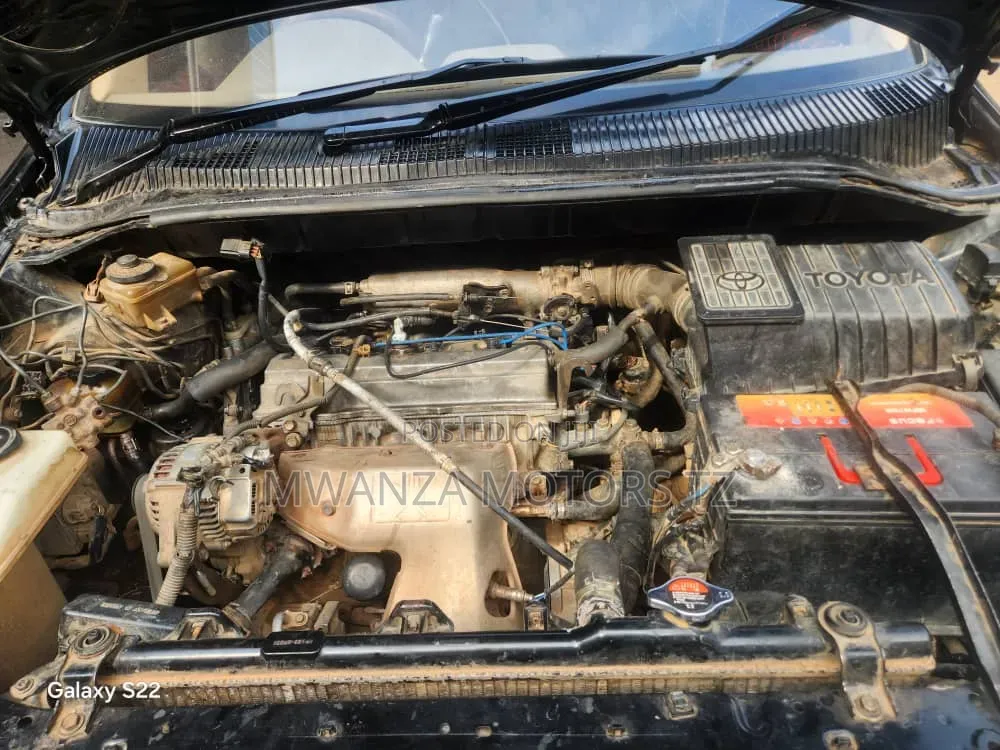 Toyota Gaia 2005 Black