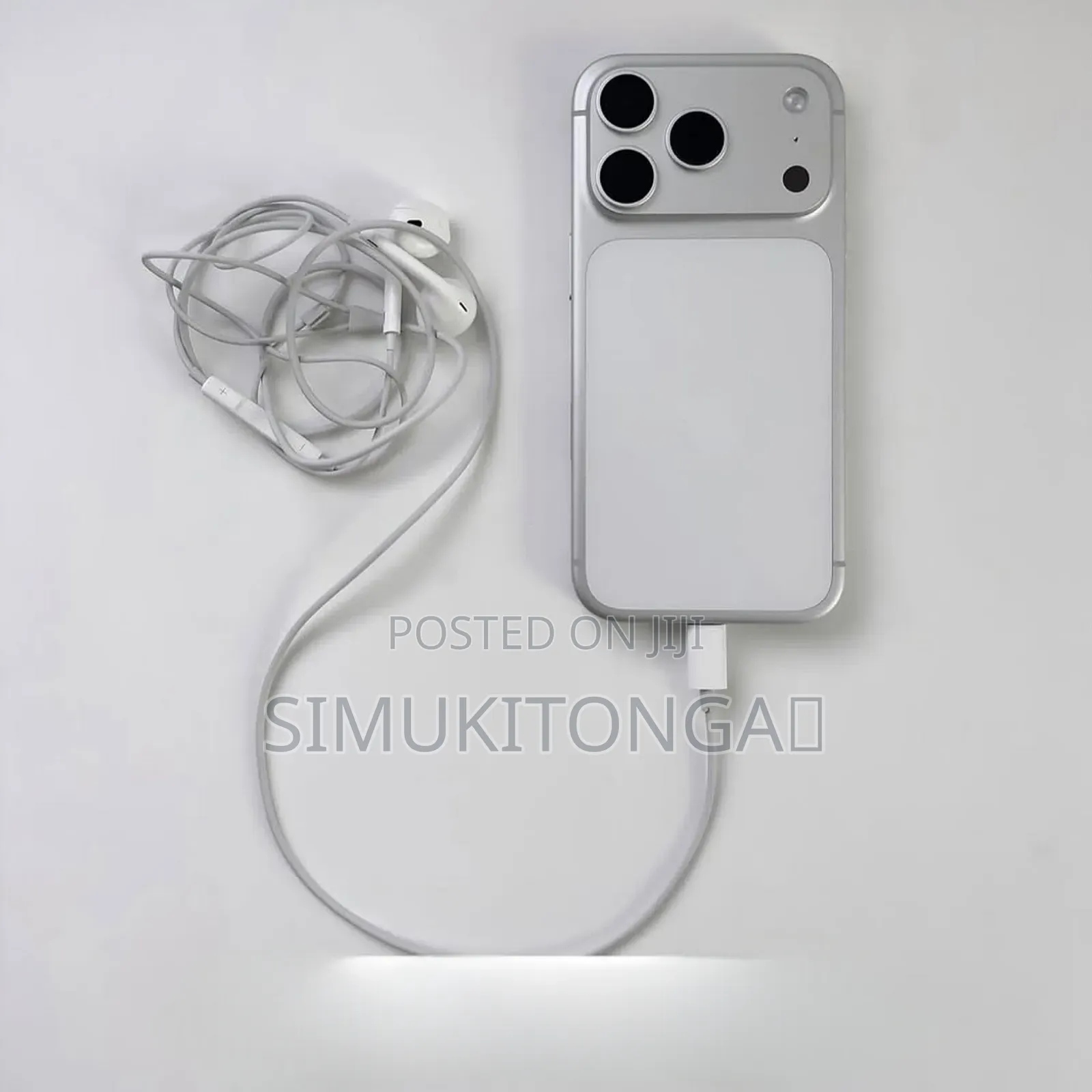 Original iPhone Type C Earphone Now Available