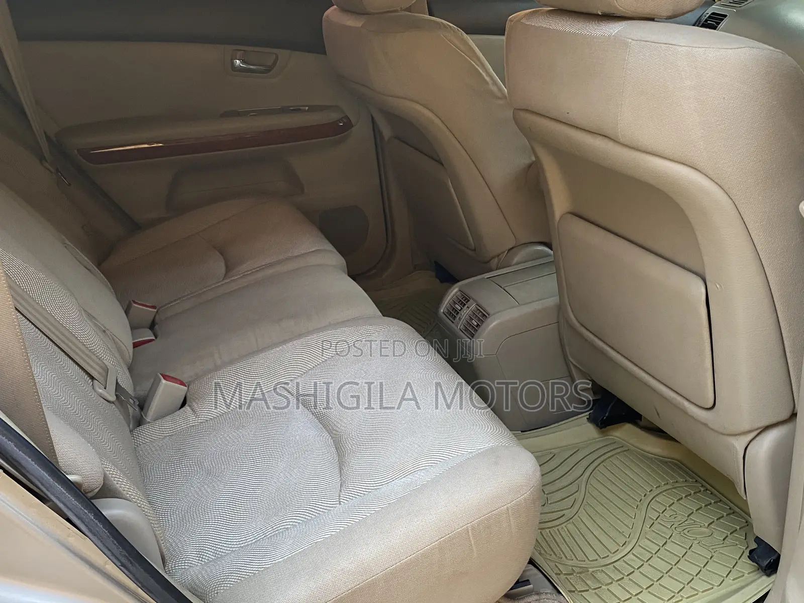 Toyota Harrier 2004 Gold