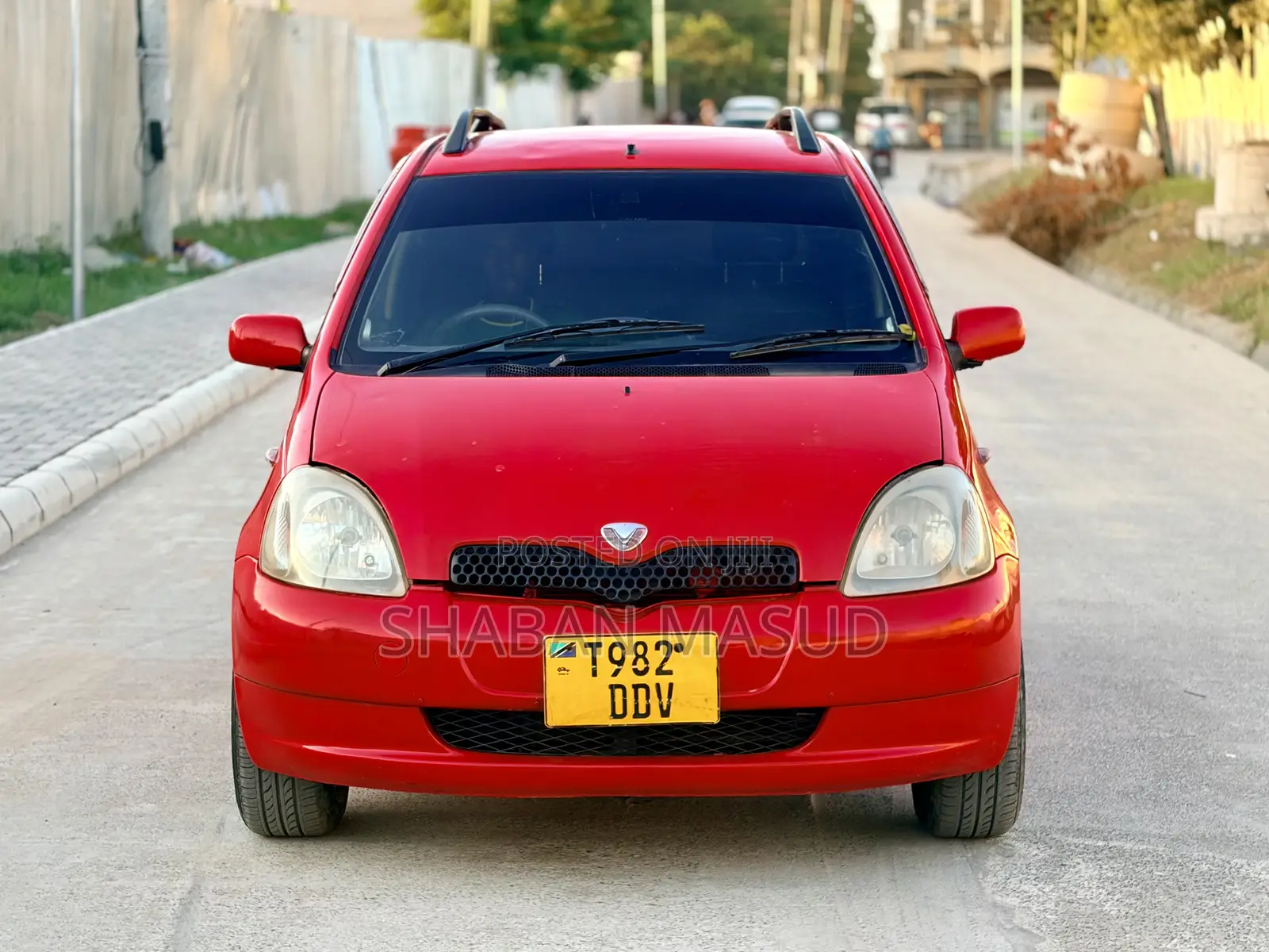 Toyota Vitz 1.0 FWD 5dr 2002 Red