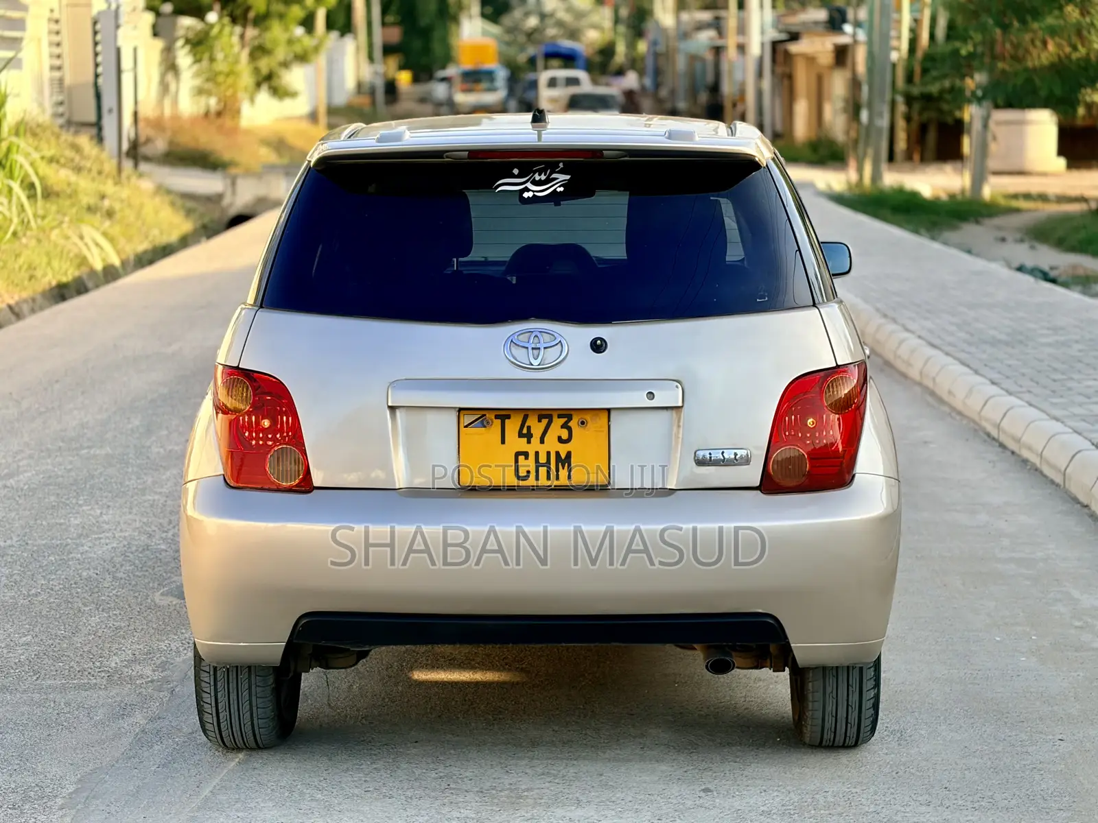 Toyota IST 2004 Gold