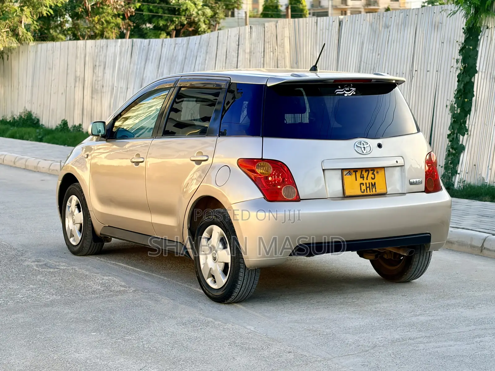 Toyota IST 2004 Gold