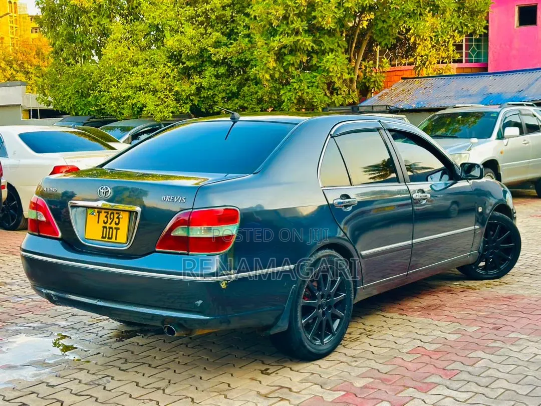 Toyota Brevis 2005 Gray
