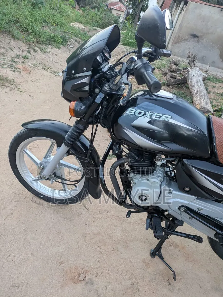 Bajaj Boxer 125 2025 Black