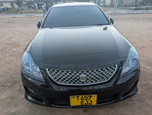 Toyota Crown 2009 Matt Black